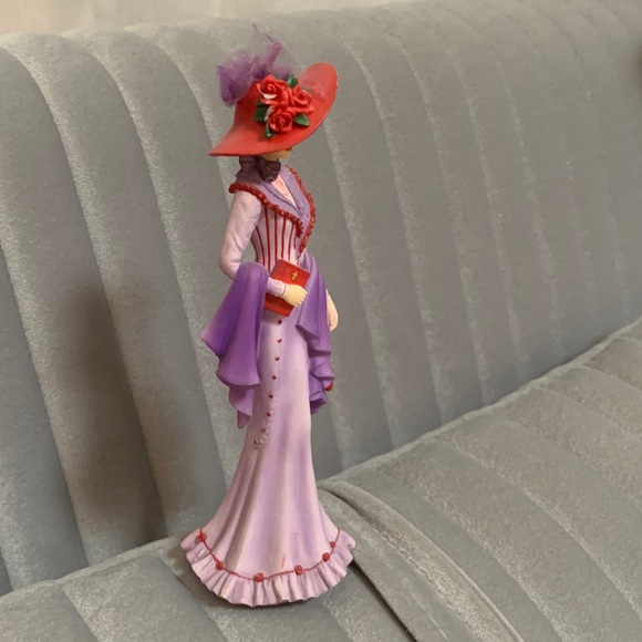 Thomas Kinkade Portraits of Style and Grace Collection - Picture 5 of 7